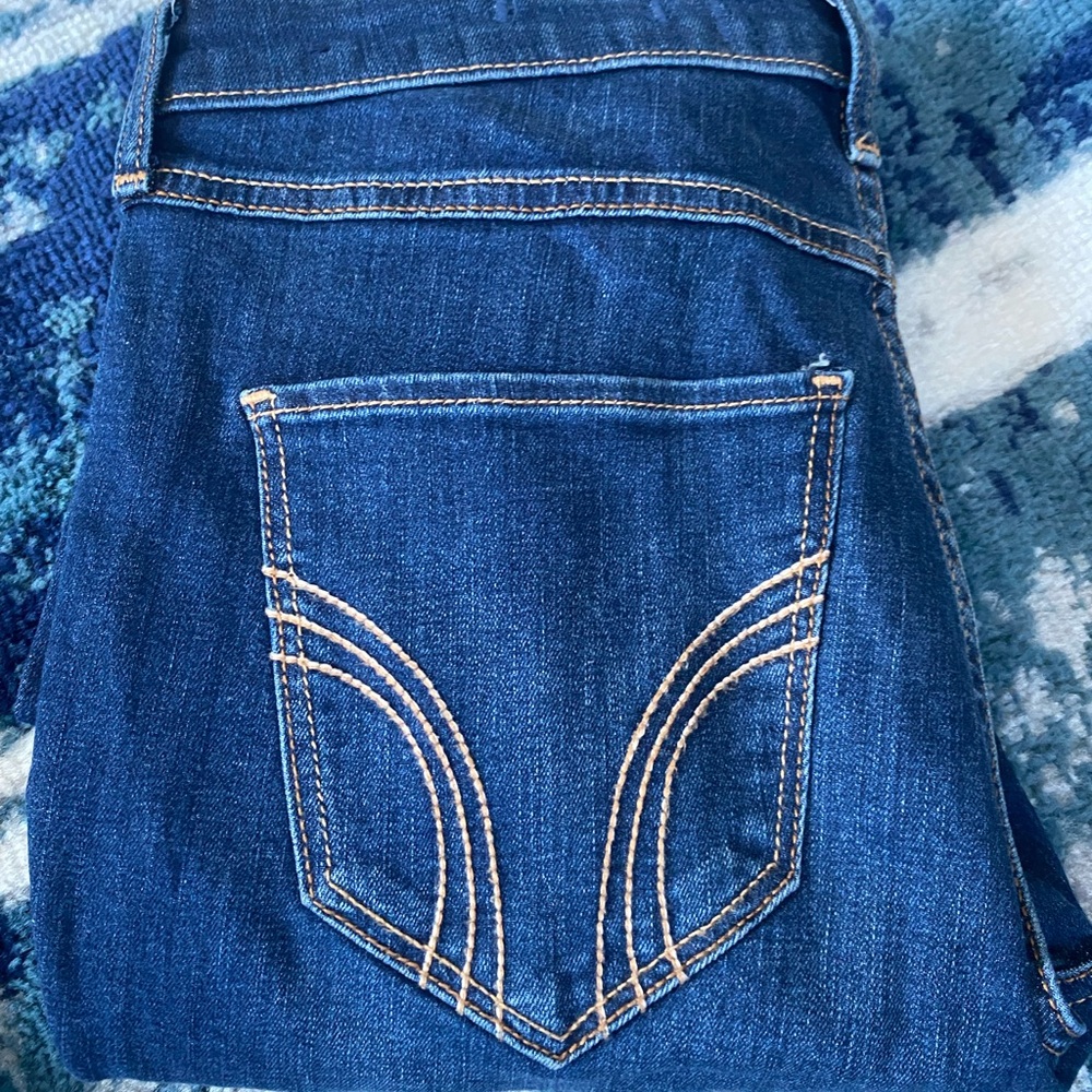 Women's Hollister Skinny Jeans - Picture 3 of 3